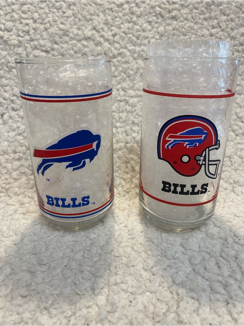 Vintage Buffalo Bills 16 oz. Glass from Mobil NFL.  Mint!